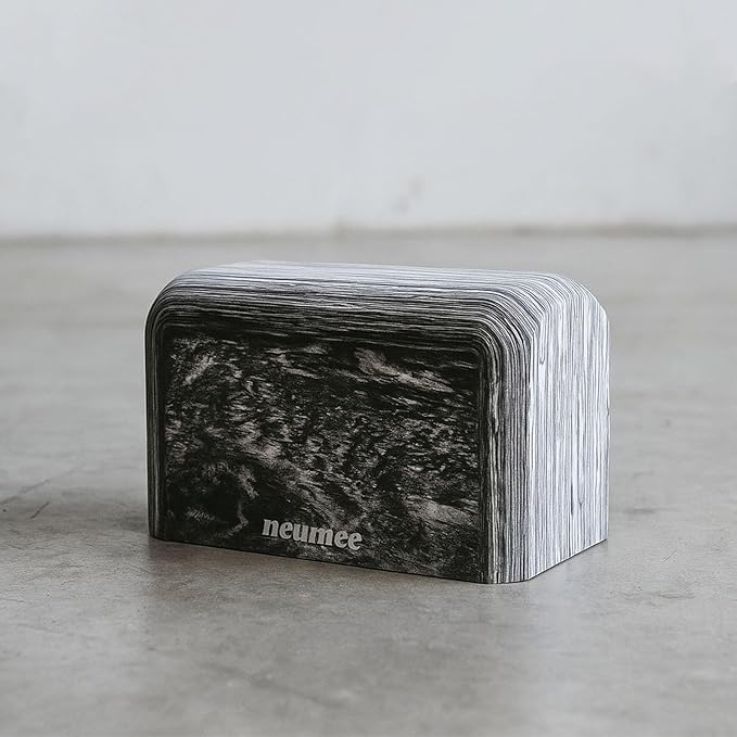 Yoga Block, 1 piece Lightweight, Arc Shape for Stable Grip, Ink Painting Design, Portable and Durable Yoga Brick for Enhanced Comfort and Support