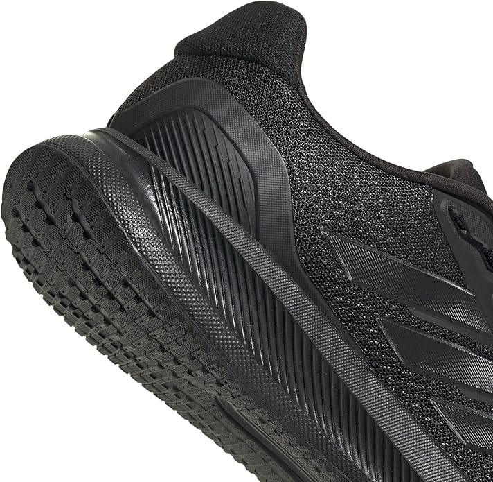 adidas Men's Falcon